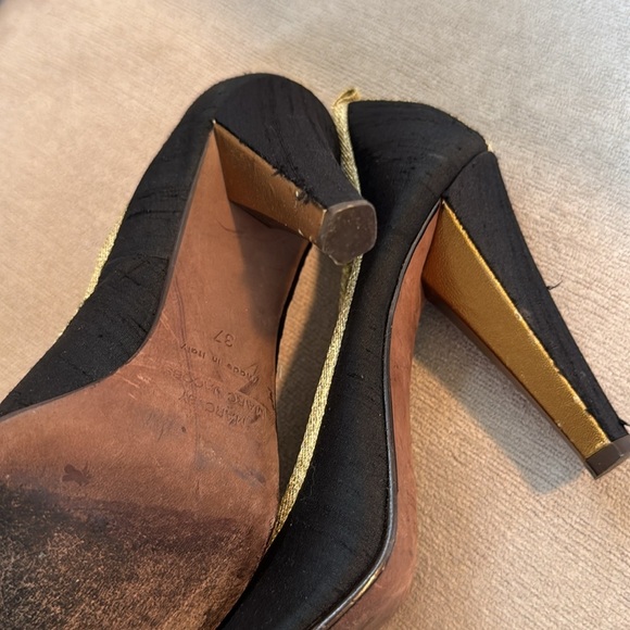 Marc Jacobs Black Gold Satin Bow Peep Toe Heels Size 37 - Picture 9 of 10